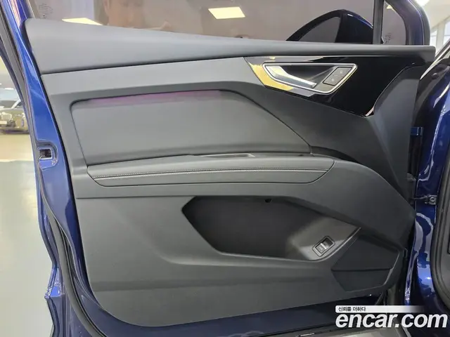 Audi Q4 e-tron 2023 0.2 автомат (гидро), миниатюра 11 Audi Q4 e-tron 2023 0.2 автомат (гидро), миниатюра 11