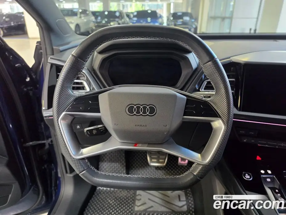 Audi Q4 e-tron 2023 0.2 автомат (гидро), фото 12 Audi Q4 e-tron 2023 0.2 автомат (гидро), фото 12