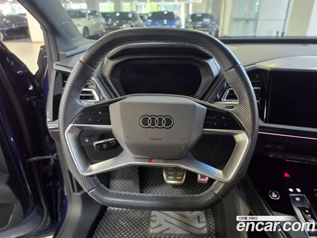 Audi Q4 e-tron 2023 0.2 автомат (гидро), миниатюра 12