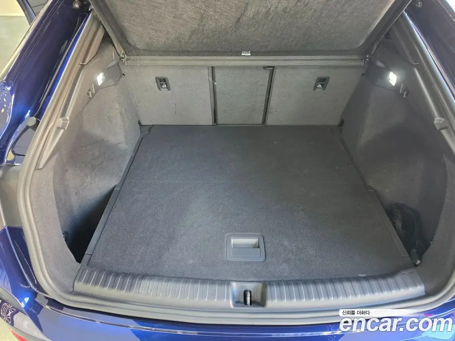 Audi Q4 e-tron 2023 0.2 автомат (гидро), фото 18 Audi Q4 e-tron 2023 0.2 автомат (гидро), фото 18
