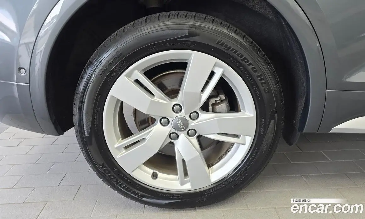 Audi Q5 2020 2.0 автомат (гидро), фото 5 Audi Q5 2020 2.0 автомат (гидро), фото 5