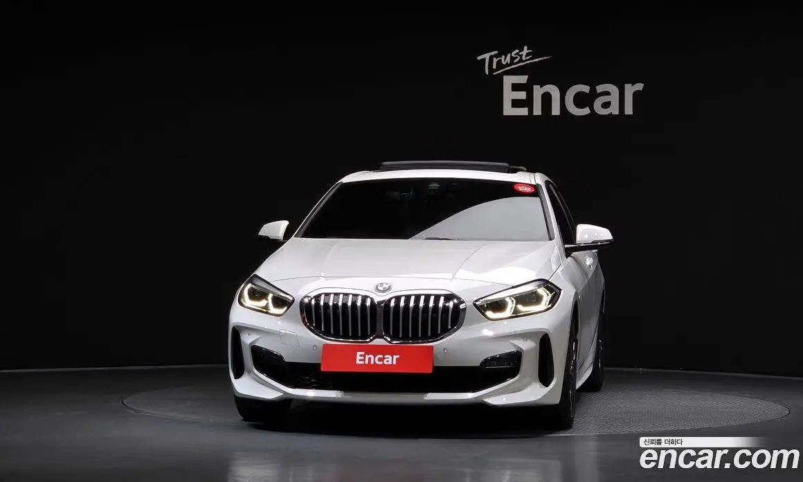 BMW 1 серия 2024 2.0 автомат (гидро), фото 3