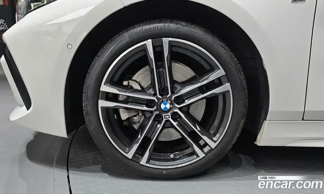 BMW 1 серия 2024 2.0 автомат (гидро), миниатюра 5