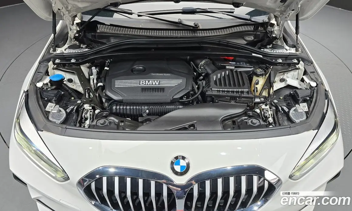 BMW 1 серия 2024 2.0 автомат (гидро), фото 6