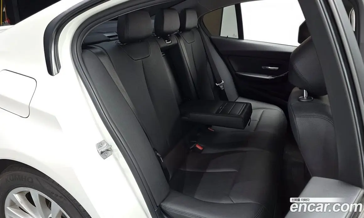 BMW 3 серия 2018 2.0 автомат (гидро), фото 12 BMW 3 серия 2018 2.0 автомат (гидро), фото 12