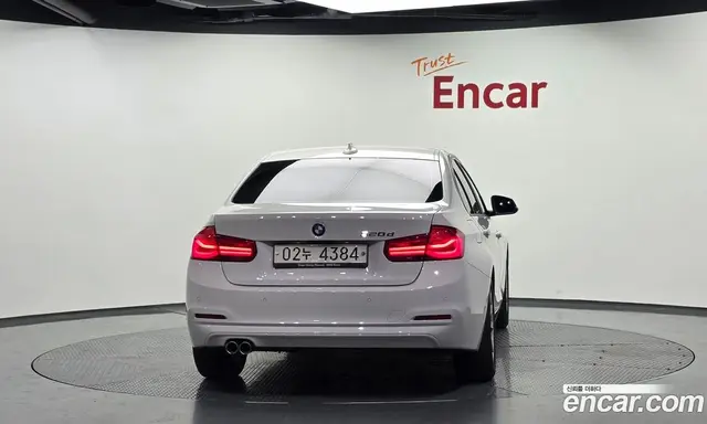 BMW 3 серия 2018 2.0 автомат (гидро), миниатюра 4 BMW 3 серия 2018 2.0 автомат (гидро), миниатюра 4