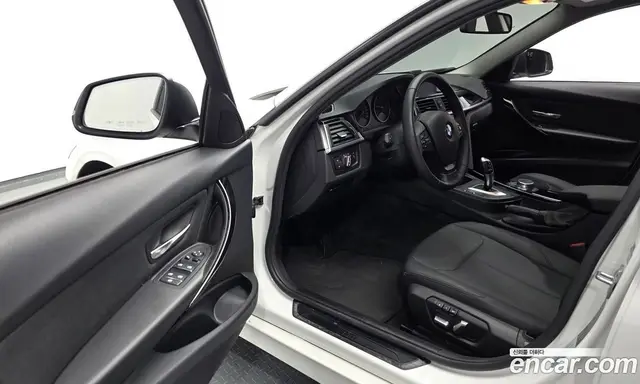 BMW 3 серия 2018 2.0 автомат (гидро), миниатюра 10 BMW 3 серия 2018 2.0 автомат (гидро), миниатюра 10