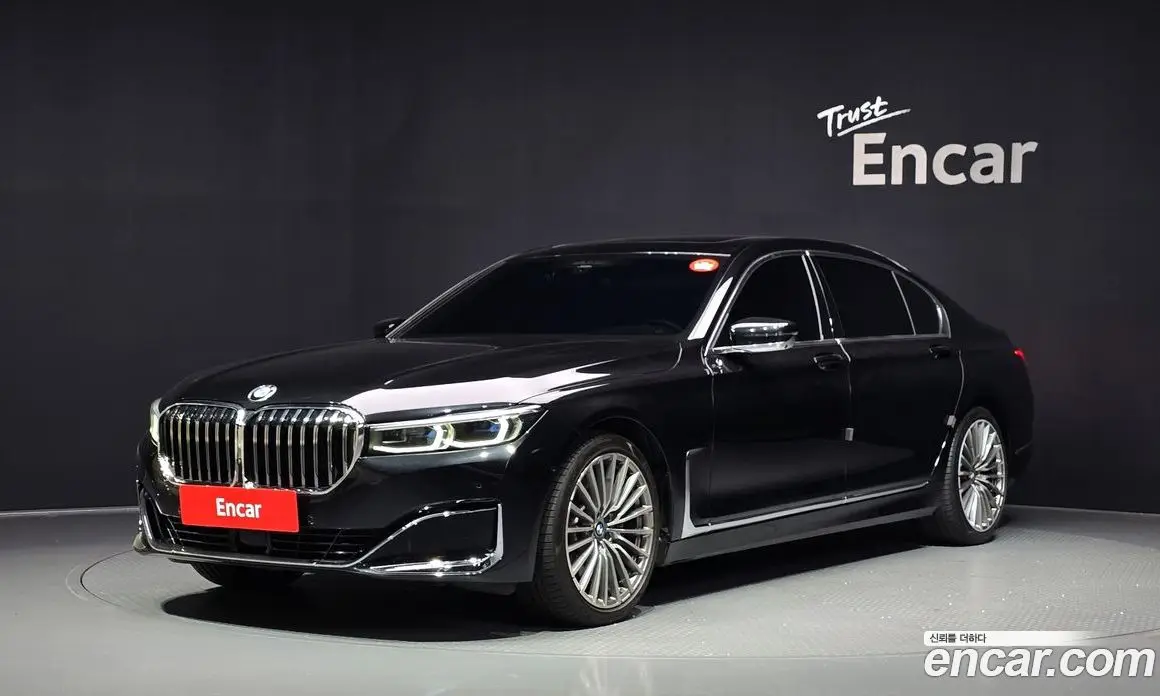 BMW 7 серия 2022 3.0 автомат (гидро), фото 1 BMW 7 серия 2022 3.0 автомат (гидро), фото 1