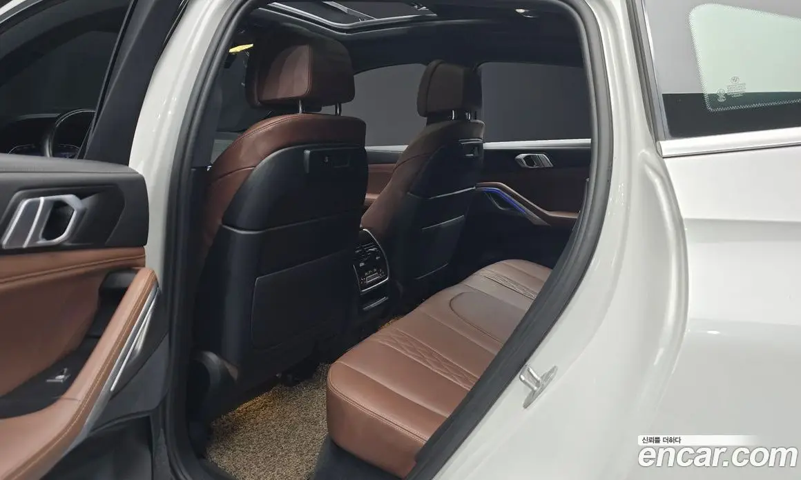 BMW X6 2022 3.0 автомат (гидро), фото 11