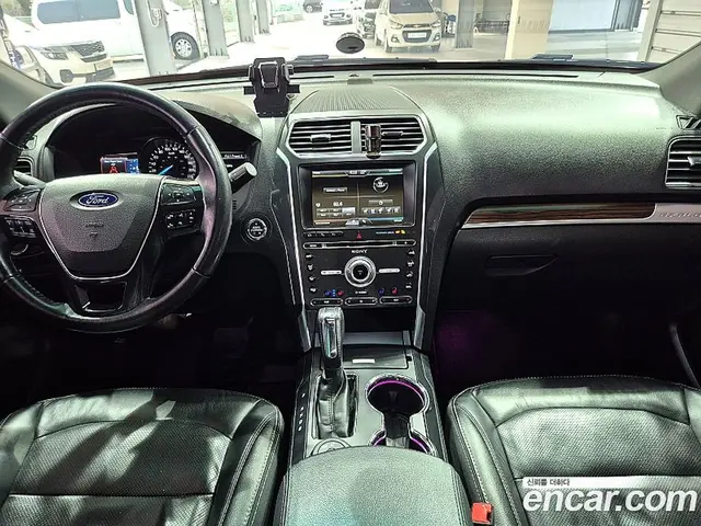 Ford Explorer 2016 2.3 автомат (гидро), миниатюра 7