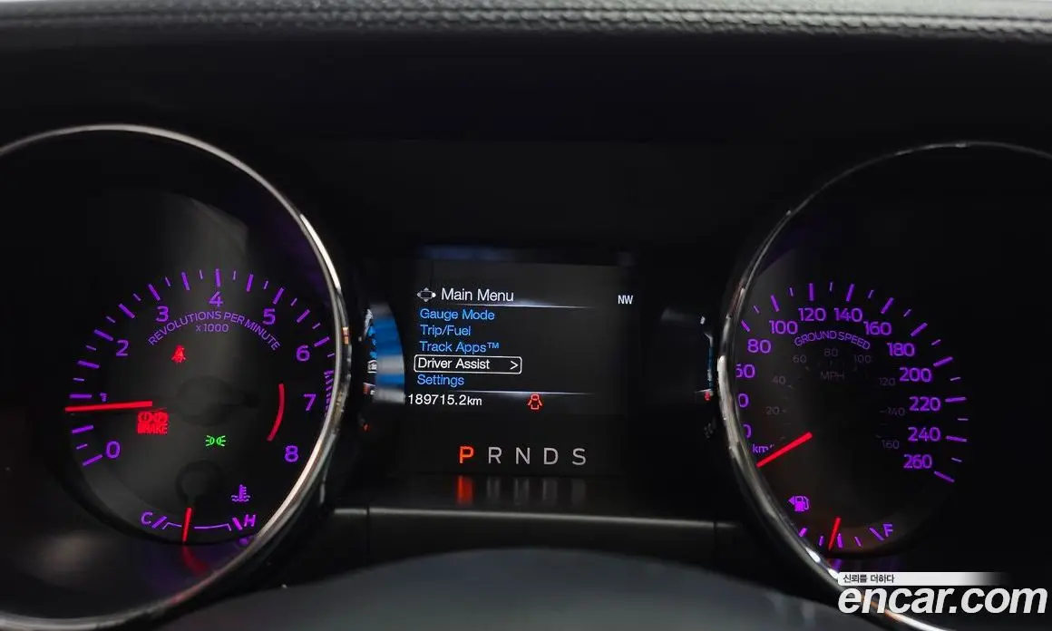 Ford Mustang 2017 2.3 автомат (гидро), фото 8