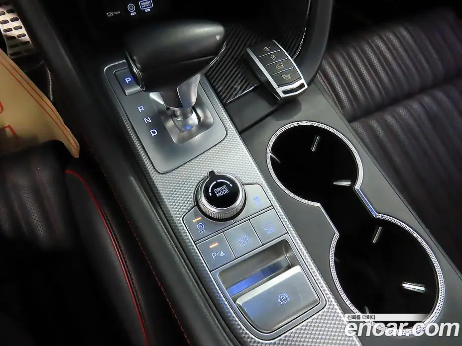 Genesis G70 2019 3.3 автомат (гидро), фото 13 Genesis G70 2019 3.3 автомат (гидро), фото 13