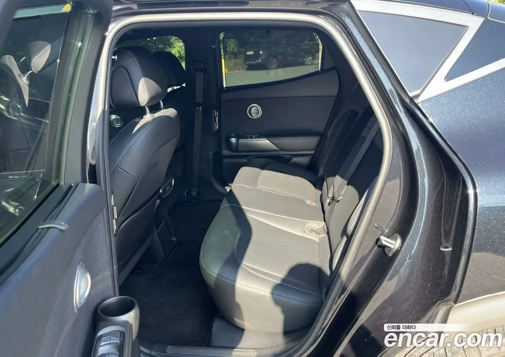 Genesis GV60 2024 0.1 автомат (гидро), фото 6