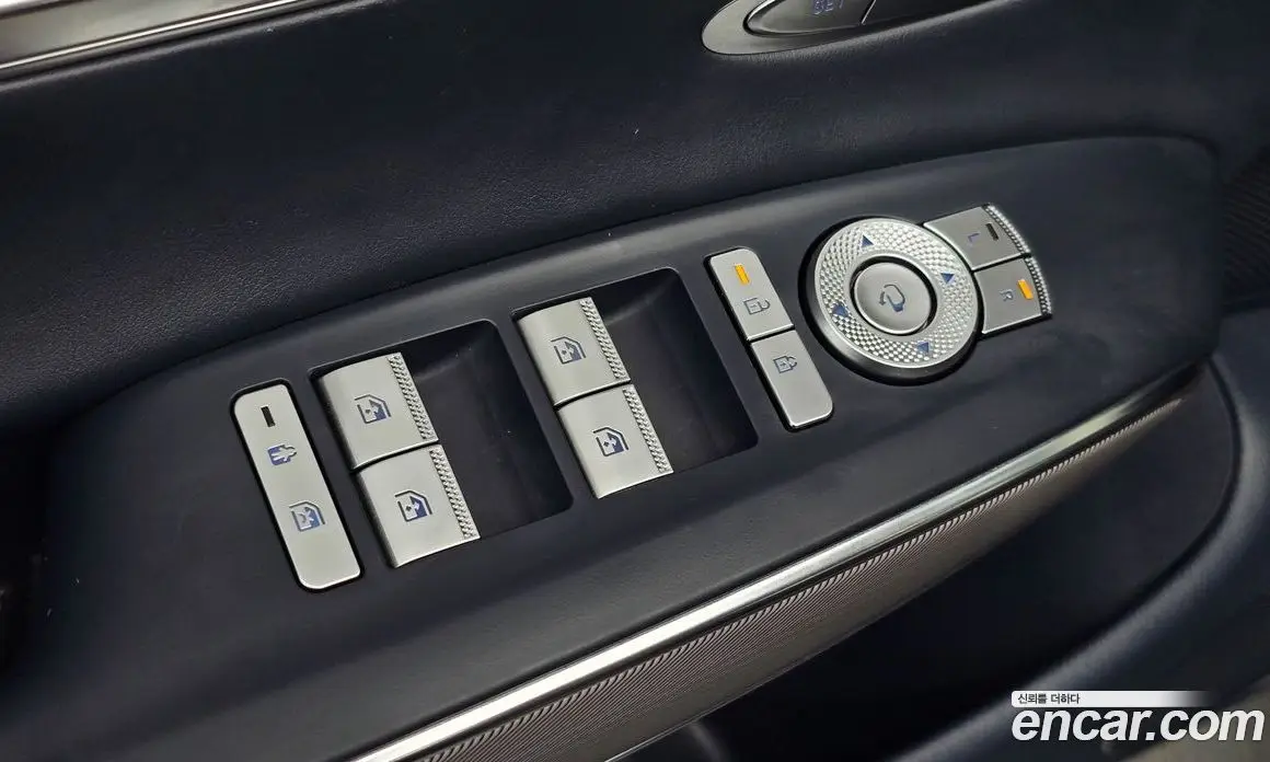 Genesis GV70 2024 2.5 автомат (гидро), фото 15