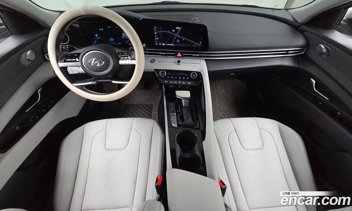 Hyundai Avante 2022 1.6 автомат (гидро), фото 7