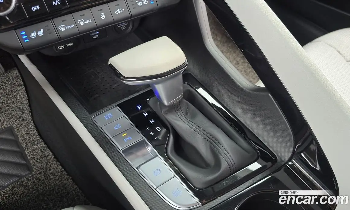 Hyundai Avante 2022 1.6 автомат (гидро), фото 9