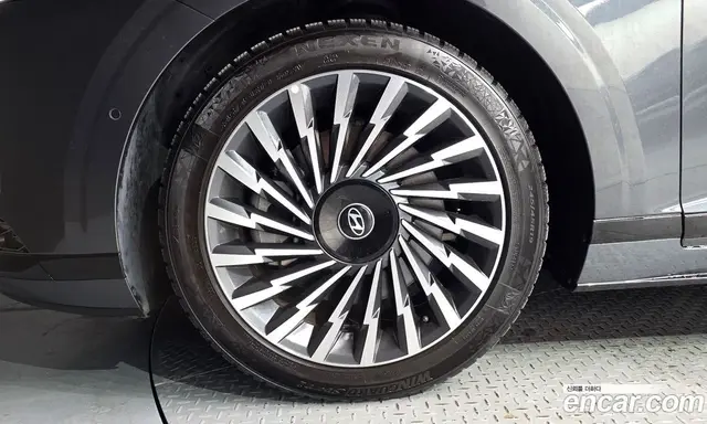 Hyundai Grandeur 2023 3.5 автомат (гидро), миниатюра 5