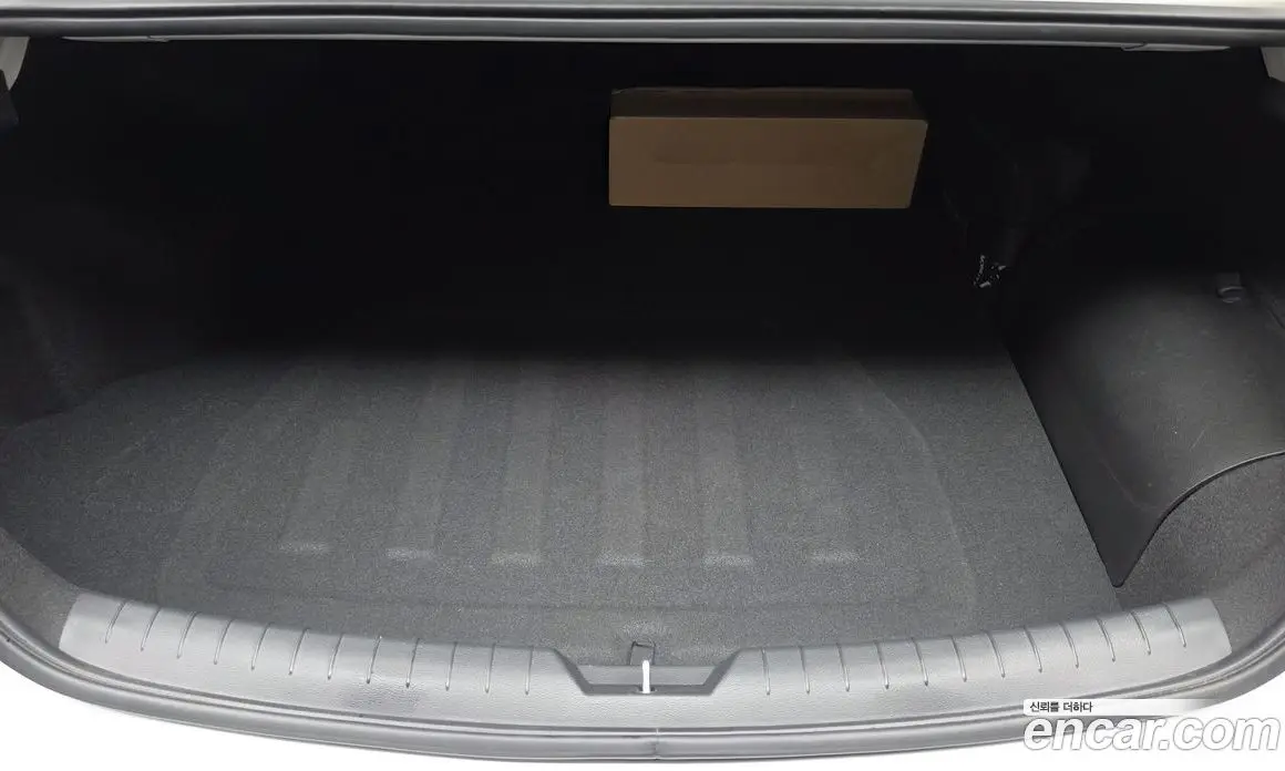 Hyundai Sonata 2018 2.0 автомат (гидро), фото 20