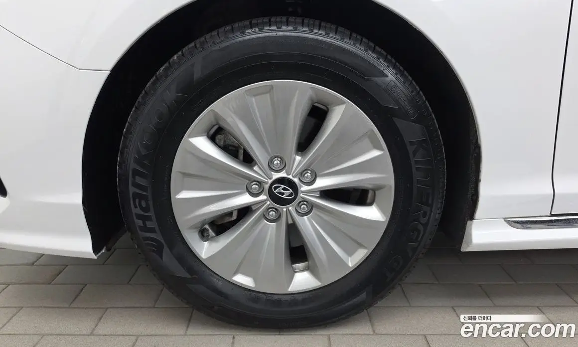 Hyundai Sonata 2018 2.0 автомат (гидро), фото 5