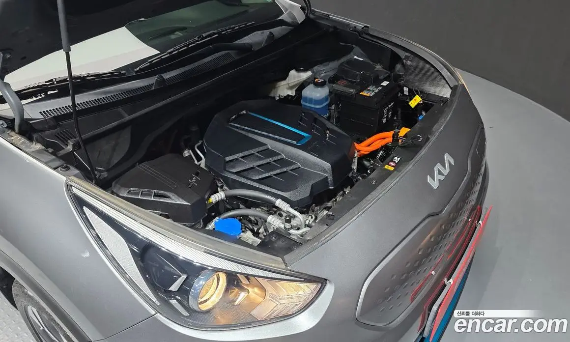 Kia Niro 2021 0.2 автомат (гидро), фото 6 Kia Niro 2021 0.2 автомат (гидро), фото 6