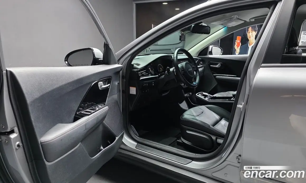 Kia Niro 2021 0.2 автомат (гидро), фото 10 Kia Niro 2021 0.2 автомат (гидро), фото 10