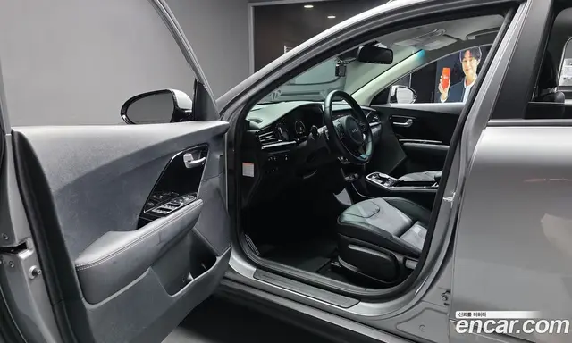 Kia Niro 2021 0.2 автомат (гидро), миниатюра 10 Kia Niro 2021 0.2 автомат (гидро), миниатюра 10