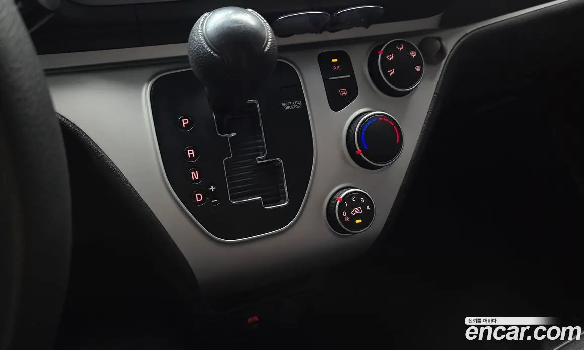 Kia Ray 2022 1.0 автомат (гидро), фото 9
