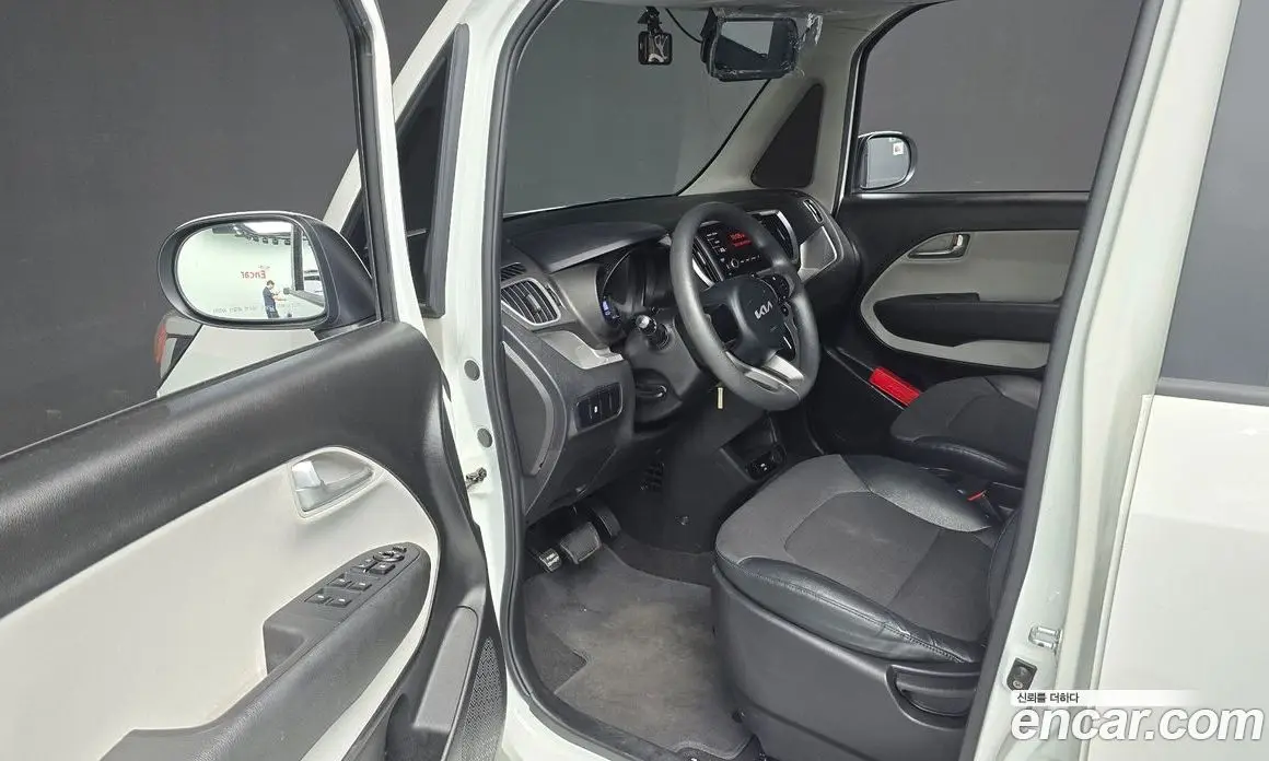 Kia Ray 2022 1.0 автомат (гидро), фото 10