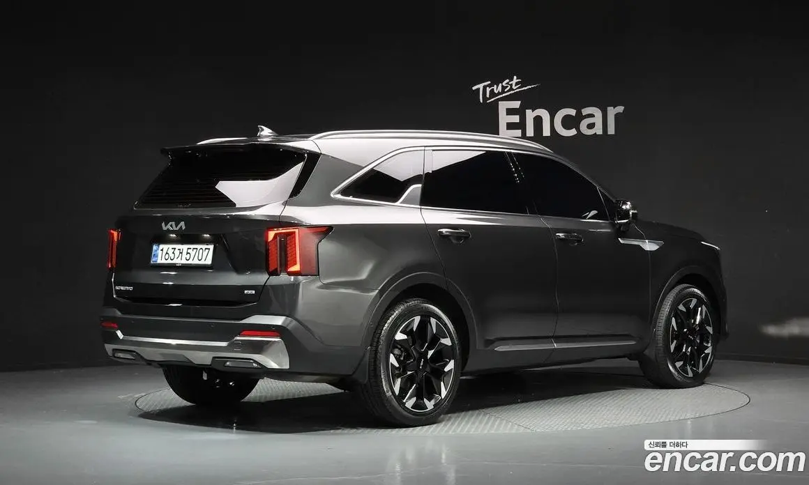 Kia Sorento 2024 2.5 автомат (гидро), фото 2 Kia Sorento 2024 2.5 автомат (гидро), фото 2