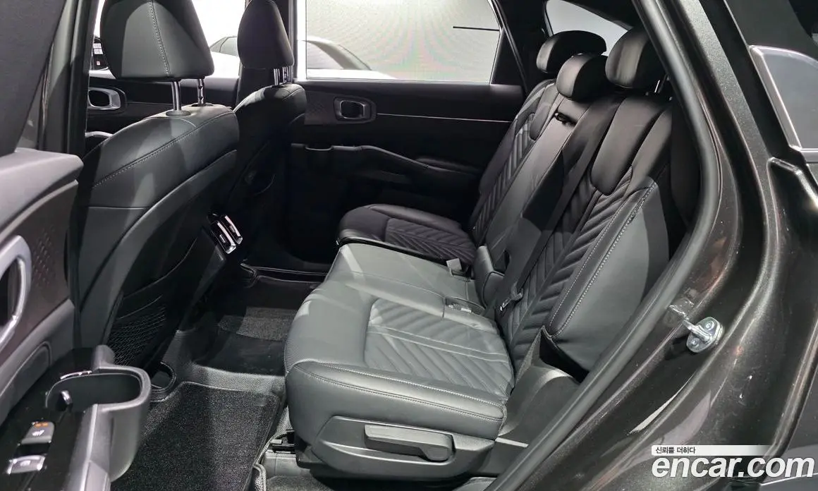 Kia Sorento 2024 2.5 автомат (гидро), фото 11 Kia Sorento 2024 2.5 автомат (гидро), фото 11