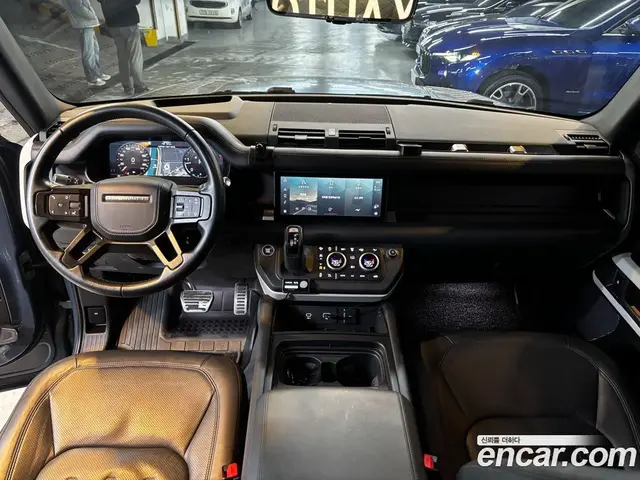 Land Rover Defender 2021 3.0 автомат (гидро), миниатюра 7