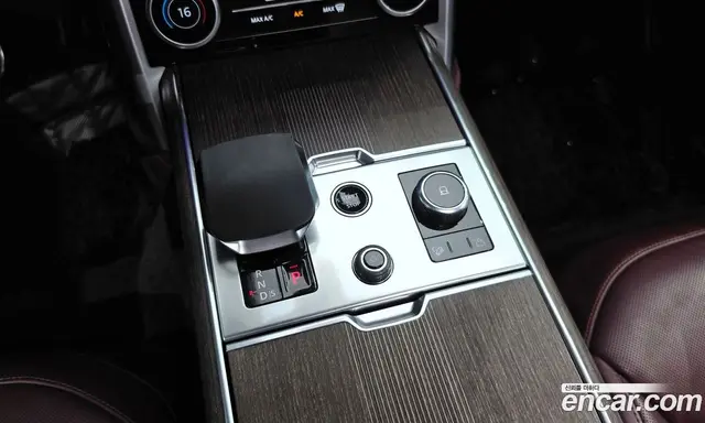Land Rover Range Rover 2022 4.4 автомат (гидро), миниатюра 9 Land Rover Range Rover 2022 4.4 автомат (гидро), миниатюра 9
