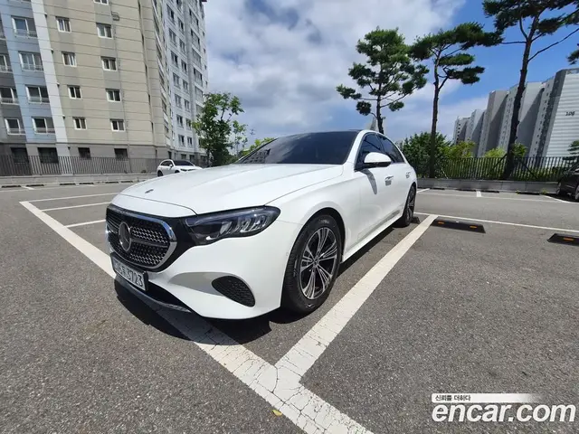 Mercedes-Benz E-Class, 2025, 7 376 км