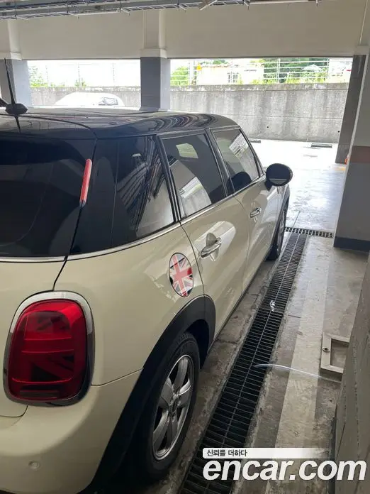 Mini Cooper 2016 1.5 автомат (гидро), миниатюра 2