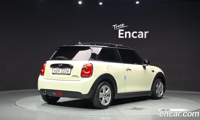 Mini Cooper 2018 1.5 автомат (гидро), миниатюра 2