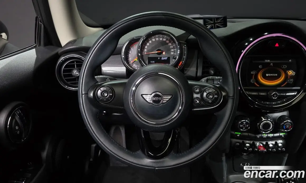 Mini Cooper 2018 1.5 автомат (гидро), фото 13