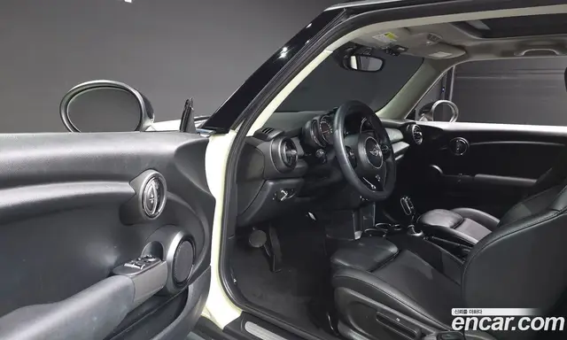 Mini Cooper 2018 1.5 автомат (гидро), миниатюра 10
