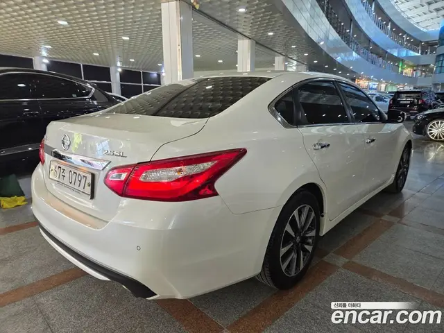 Nissan Altima 2016 2.5 автомат (гидро), миниатюра 2
