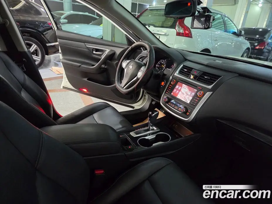 Nissan Altima 2016 2.5 автомат (гидро), фото 12
