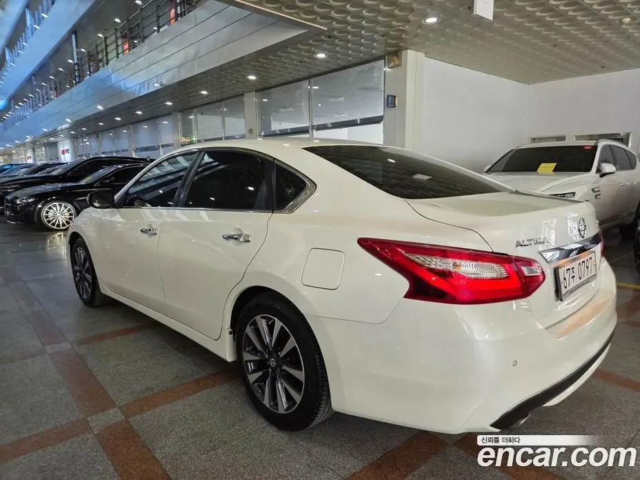 Nissan Altima 2016 2.5 автомат (гидро), фото 15