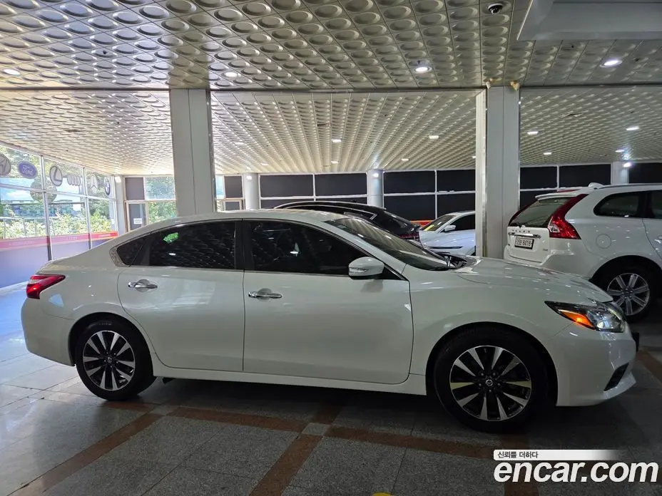 Nissan Altima 2016 2.5 автомат (гидро), фото 18