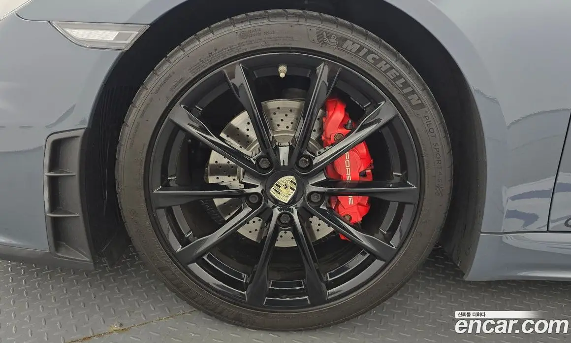 Porsche 718 2017 2.5 автомат (гидро), фото 5 Porsche 718 2017 2.5 автомат (гидро), фото 5