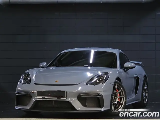 Porsche 718, 2022, 4 300 км