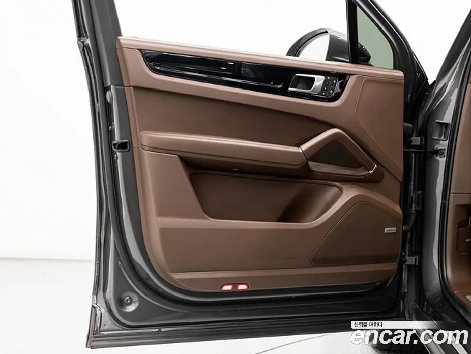 Porsche Cayenne 2022 3.0 автомат (гидро), фото 15