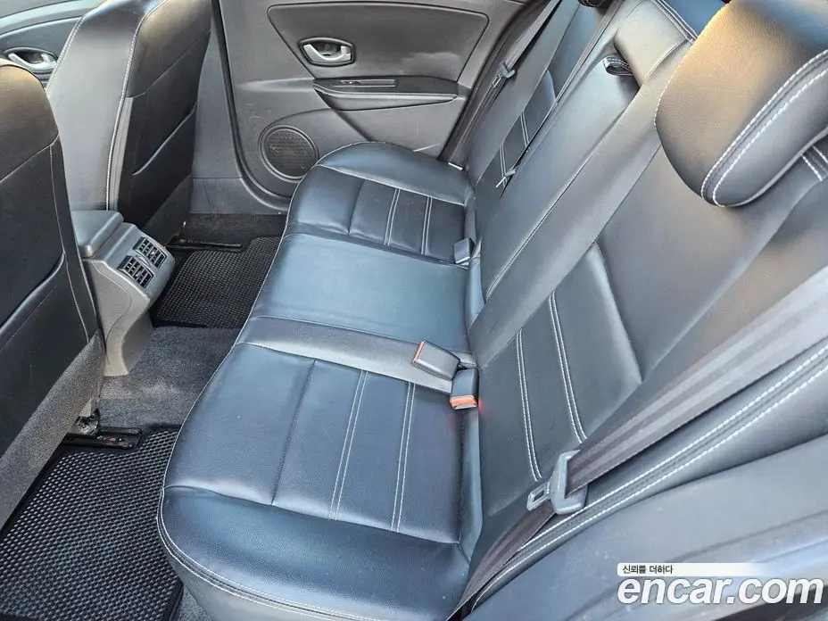 Renault (Samsung) SM3 2014 1.6 автомат (гидро), фото 13 Renault (Samsung) SM3 2014 1.6 автомат (гидро), фото 13