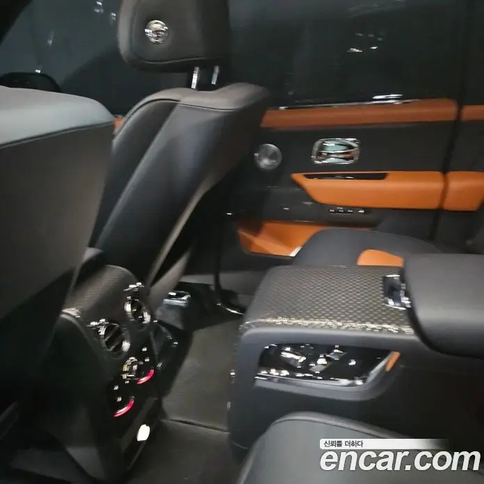 Rolls-Royce Cullinan 2024 6.7 автомат (гидро), фото 9 Rolls-Royce Cullinan 2024 6.7 автомат (гидро), фото 9