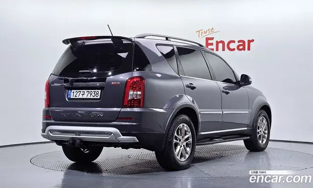 SsangYong Rexton 2015 2.2 автомат (гидро), миниатюра 2 SsangYong Rexton 2015 2.2 автомат (гидро), миниатюра 2