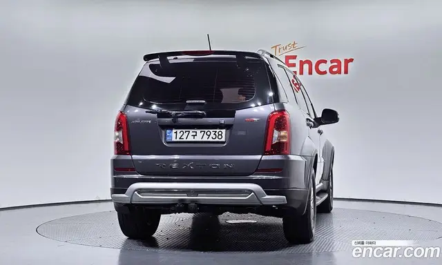 SsangYong Rexton 2015 2.2 автомат (гидро), миниатюра 4 SsangYong Rexton 2015 2.2 автомат (гидро), миниатюра 4
