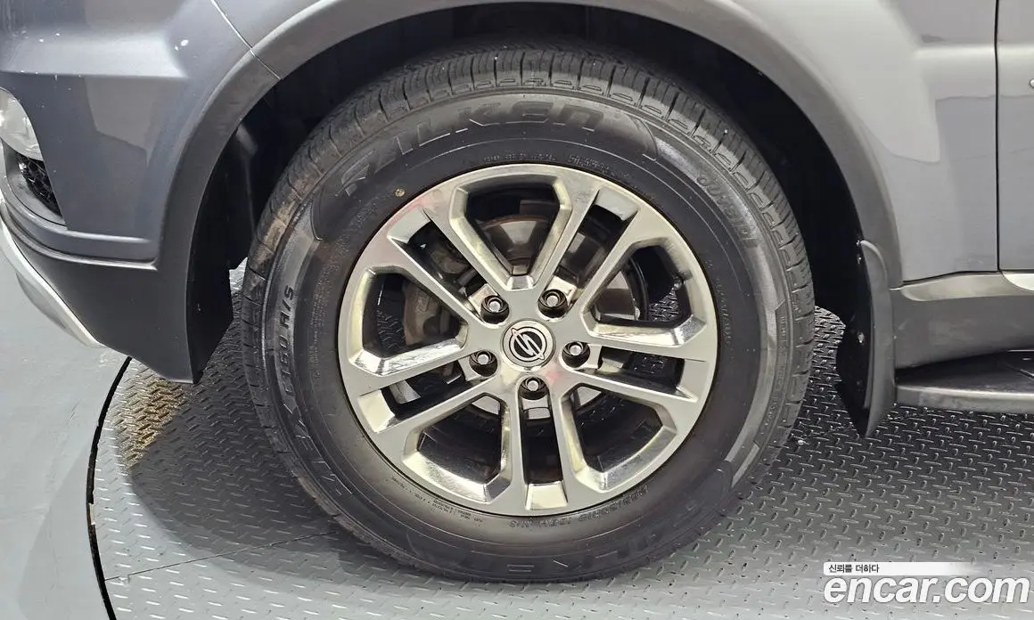 SsangYong Rexton 2015 2.2 автомат (гидро), фото 5 SsangYong Rexton 2015 2.2 автомат (гидро), фото 5