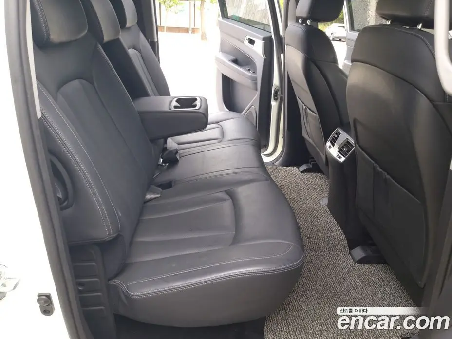 SsangYong Rexton 2019 2.2 автомат (гидро), фото 16